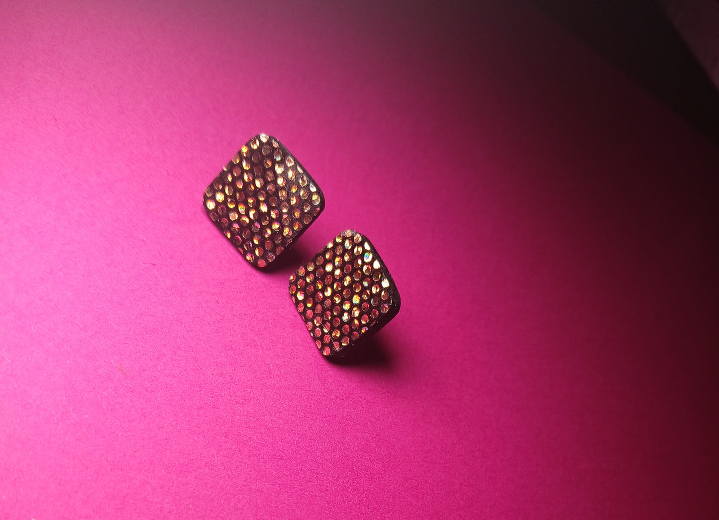 boucles d'oreilles , modèle MINI noir paillette