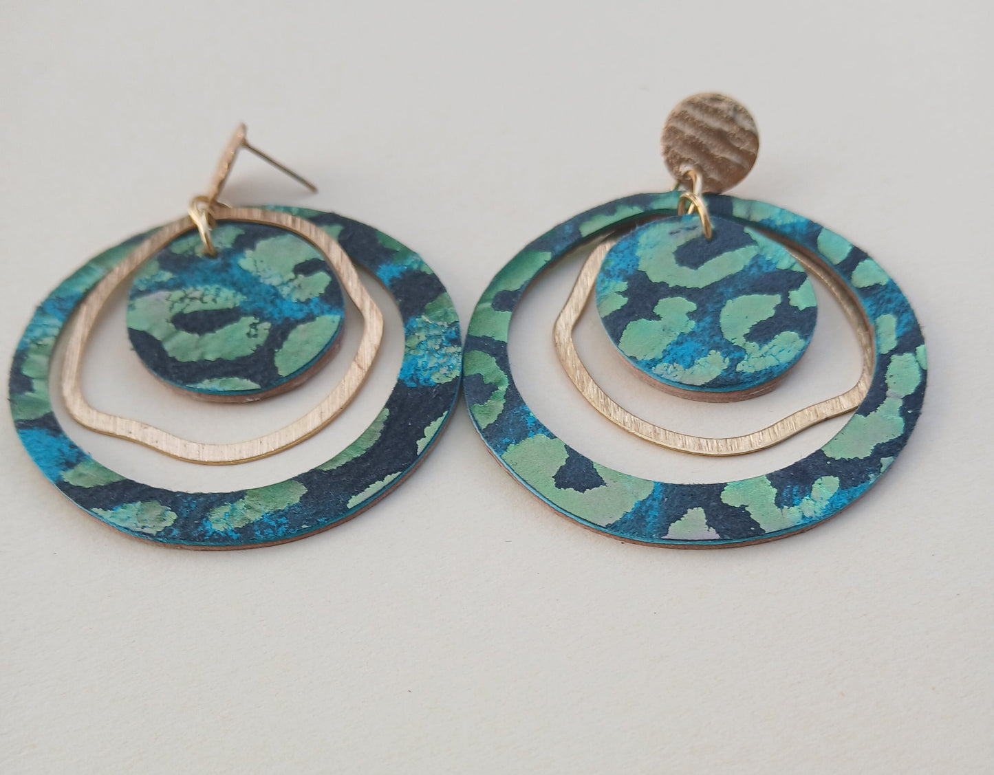 Boucles d'oreilles - PLANET vert gris / or