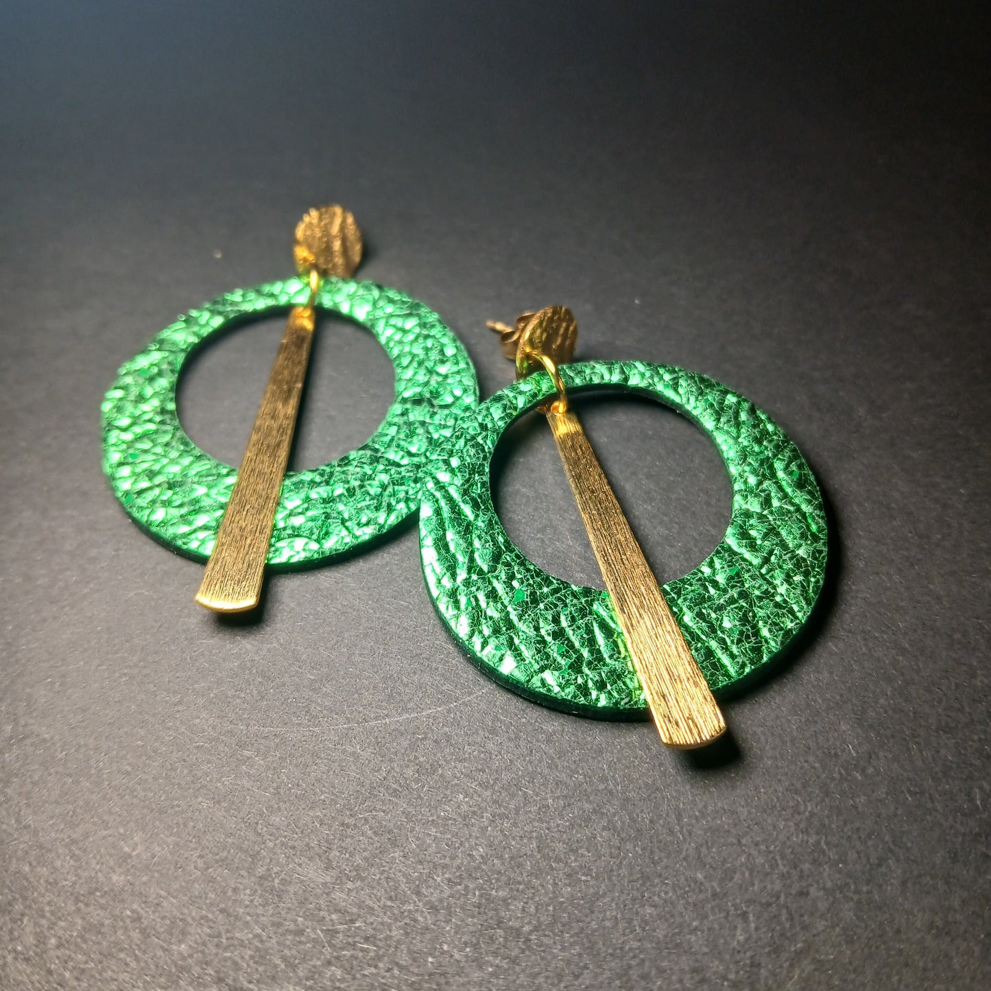 Boucles d'oreilles ECLIPSE vert gaufré