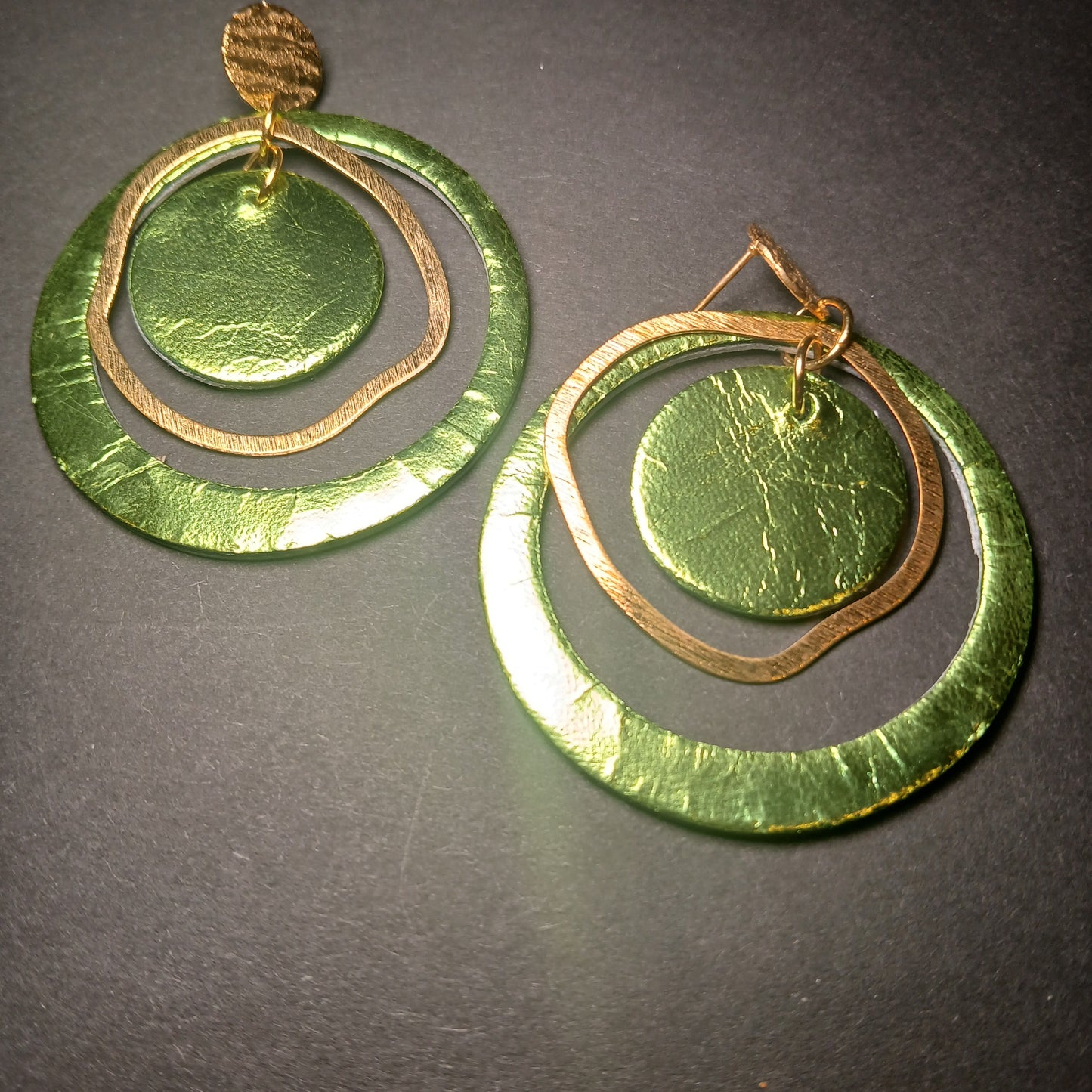Boucles d'oreilles  PLANET vert pomme